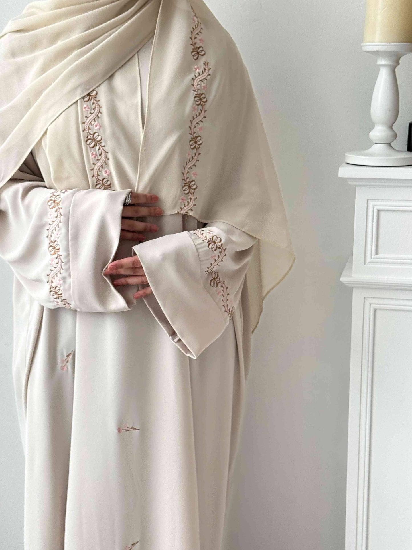 Sakura Abaya - Cream