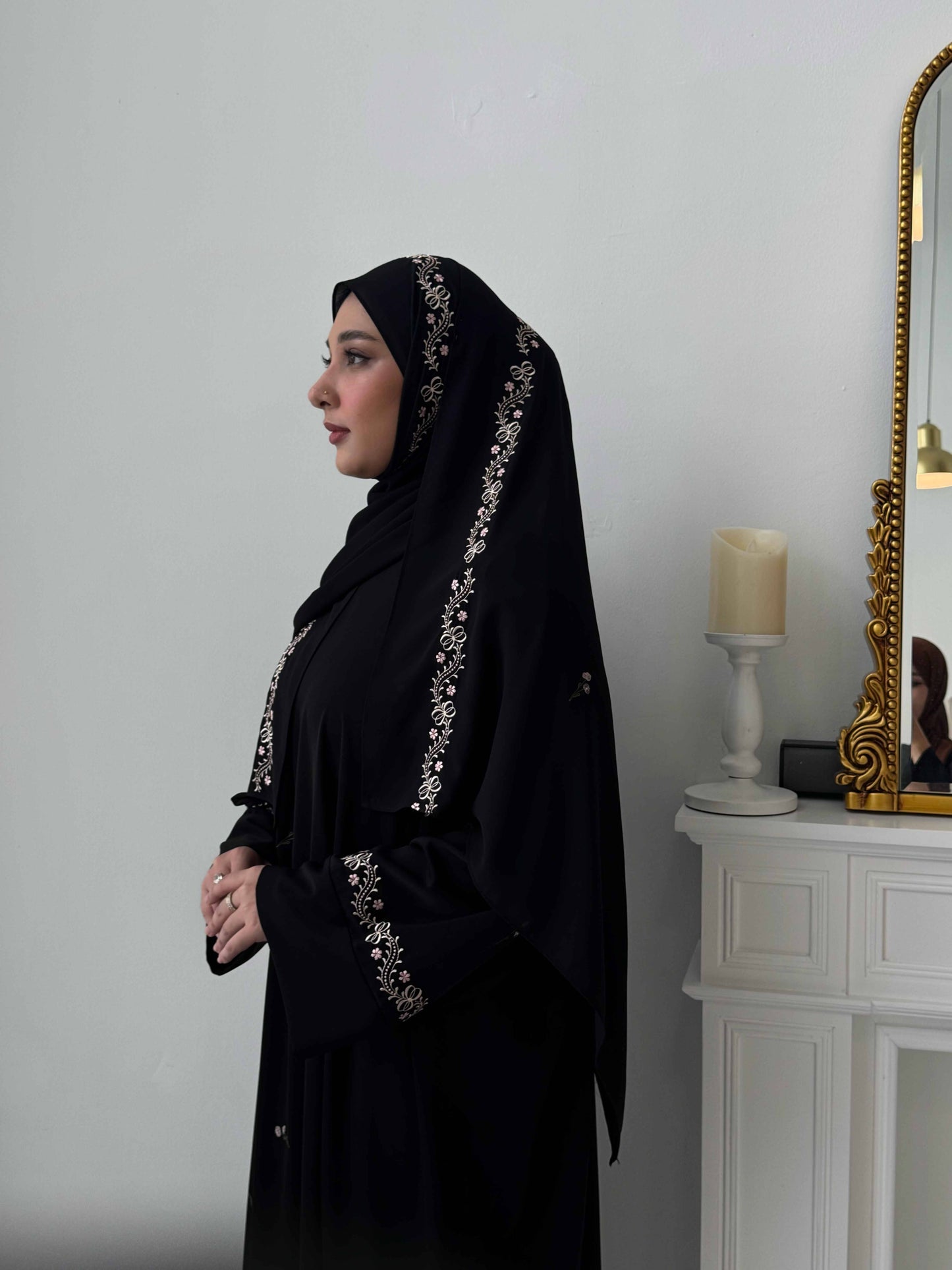 Sakura Abaya - Midnight Black